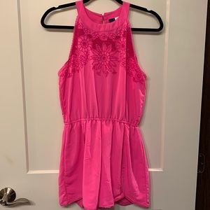 Size Small Hot pink jumper